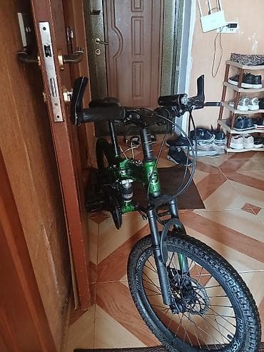 Stels Sport LU-600 qatlanan velosiped - Rəng: yaşıl/qaranlıq