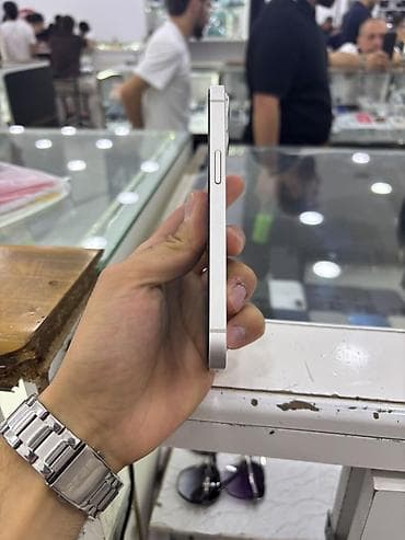 iphone 8x: IPhone 13, Gümüşü — 5