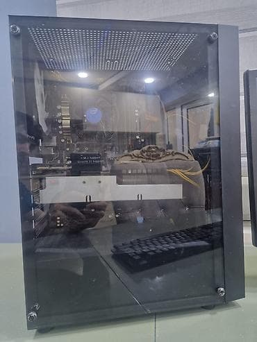 macbook m4 pro: Masaüstü Kompüter Dəşti. Təcili Satılır Qiymətinə Görə Çox Əla Gücü — 6