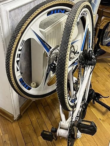 Dağ velosipedləri: Mercedes-Benz qatlanan velosiped - Çərçivə: Alüminium, qatlanan — 2