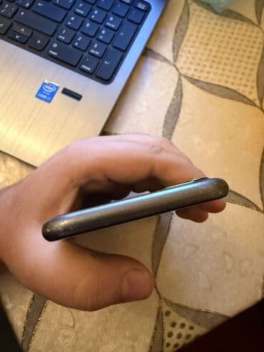 ekran samsung s21 ultra: IPhone 11, Qara, Face ID — 6