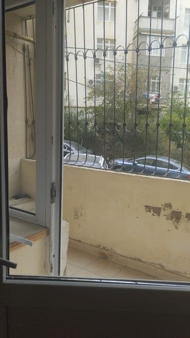 kiraye ev hovsanda: Kirayə verilir: işıqlı, müstəqil planlı mənzil. Xüsusiyyətlər: - — 5