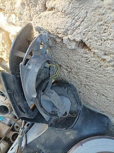 opel vectra 2000: Mersedes. 111. 2.3. matorun Rulovo kalonkasl 50 AZN. xərci var — 1