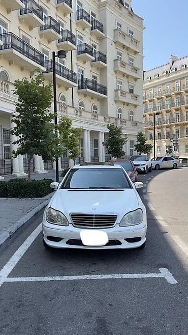 pres: Mercedes-Benz S-Class: 5.5 l | 2004 il Sedan — 1