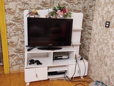 Hamiya salamlar 82 ekrandi samsung firmasidi hec bir problemi yoxdu