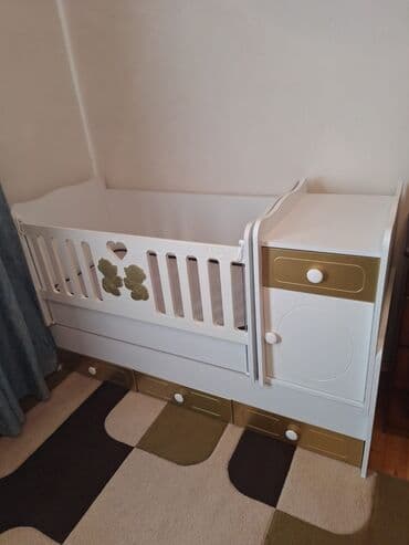 ali bebe mobilya: Oğlan və qız üçün, Dördbucaq, Beşik, Matrassız, Yellənmə mexanizmsiz — 1
