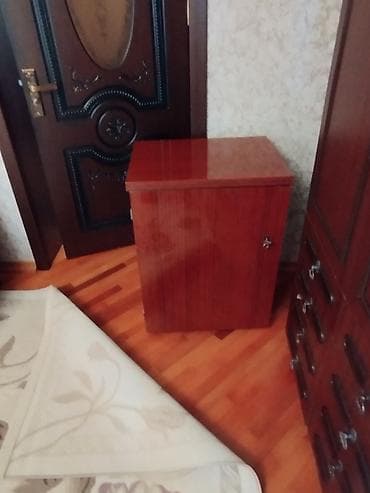 Бытовая техника: Швейная машина Б/у,Механическая, Самовывоз — 1