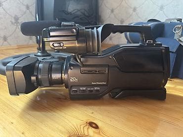Sony HVR-HD1000E Videokamera hər şeyi işləkdir heçbir problemi yoxdur