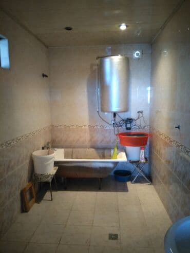 sulutepe cicek qesebesi: Sulutəpə qəs. 8 otaq, 250 kv. m, Orta təmir — 16