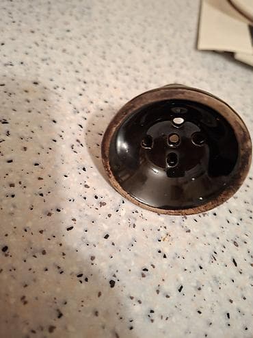 gəlyan: Qəlyan tütünü və aksesuar seti. Tütün biraz istifadə edilib, qoxular — 6