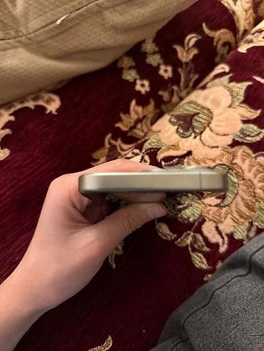 iphone 15 pro: IPhone 15 Pro, 128 GB, Natural Titanium, Face ID — 4