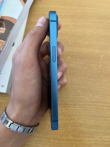 купить бу айфон: IPhone 13, 128 GB — 2