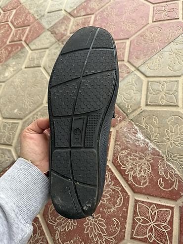 makasin ayaqqabi: Kişi mokasinləri – 2 cüt 1) Qara dəri mokasin - Yumşaq, teksturalı — 7