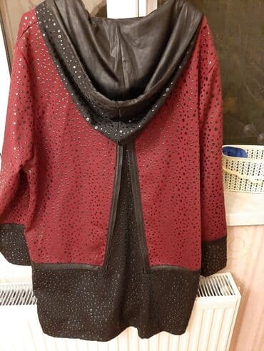 qadınlar üçün xəz palto: Qara-bordo rəngli qadın plaşı,təzədi,razmer XL,kapşonu var,arxasında — 3