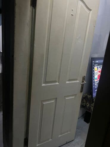 ag qapilarin qiymeti: Ağ rəngli daxili qapı - Klassik 6 panelli dizayn, relyefli səth - — 1