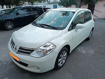 audi 6: Nissan Tiida: 1.6 l | 2011 il Hetçbek — 2
