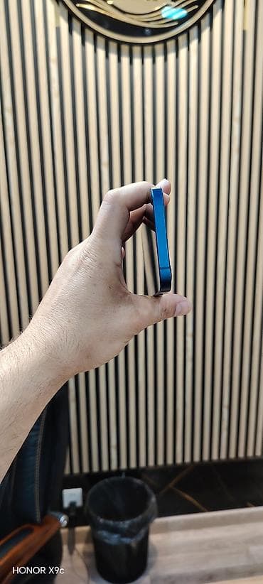 ipone 18: IPhone 12, 64 GB, Göy, Zəmanət, Simsiz şarj, Face ID — 3