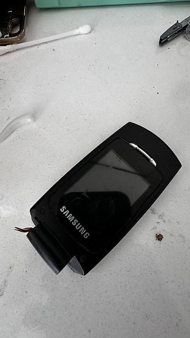 ikinci əl tel: Samsung SGH-X210 ekrani — 2