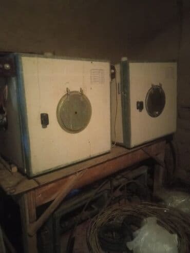 Digər kənd təssərüfat avadanlığı: İnkubator (2 ədəd) Məhsul təsviri: - Elektriklə çalışan, metal — 1