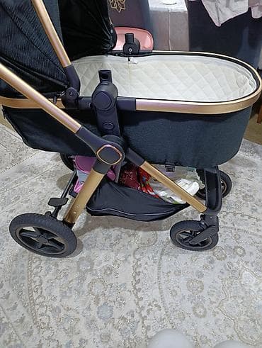 Araba-beşiklər: Çıxarıla bilən beşikli araba, Yaş: <1 ay — 1