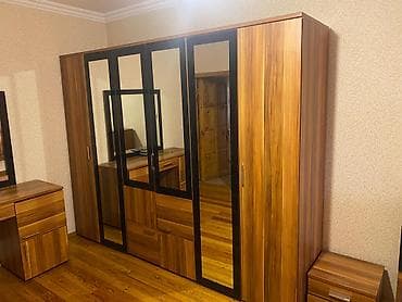 pufik satisi: TƏCİLİ SATILIR Mebel dəst satılır yaxşı vəziyyətdədir Qiymət: 700 AZN — 1