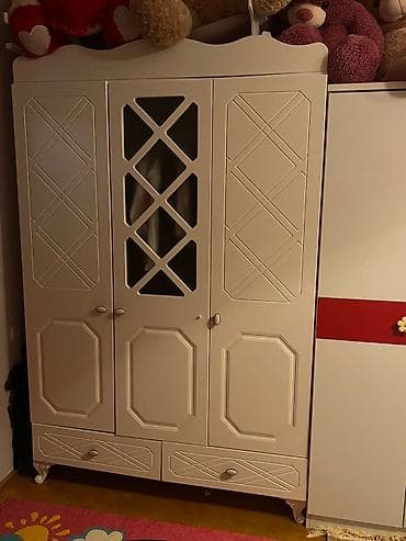 3 qapılı, Siyirməli, Bej, Digər material, Açılan, Düz dolab