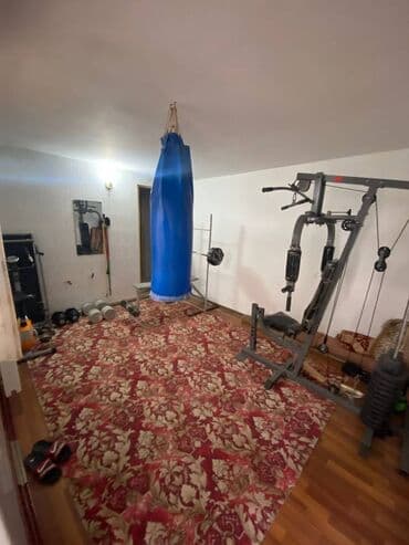 heyət evi: Bakıxanov qəs. 5 otaqlı, 130 kv. m, Orta təmir — 18