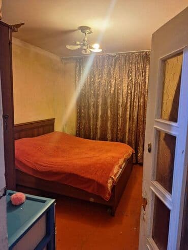 badamdarda ipoteka ile evler: Bakı, Bakıxanov qəs., 3 otaqlı, Köhnə tikili, 75 kv. m — 2