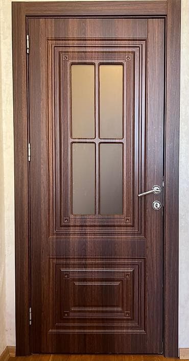iwlenmiw qapi: 4 eded ev qapısı. 1 ededi 60azn. ölcü 205/80sm ünvan bileceri *Tehi — 1