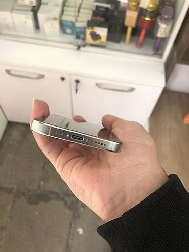 ipad pro ucuz: IPhone 15 Pro, 256 GB, Ağ, Zəmanət, Simsiz şarj, Face ID — 2