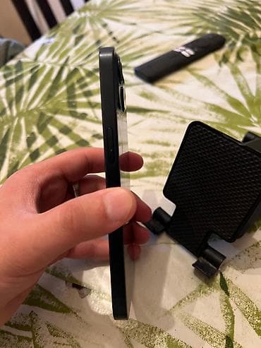 IPhone 13, 128 ГБ, Black Titanium — 3