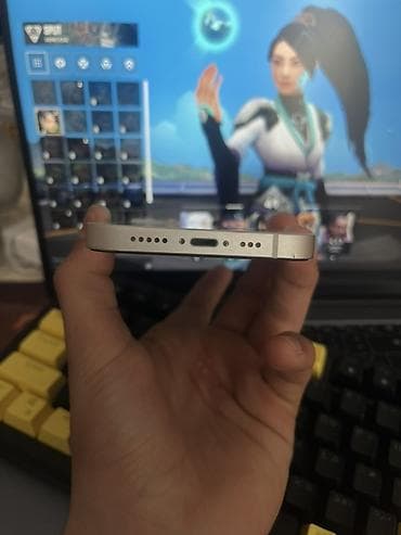 ipone dubay: IPhone 13, Ağ — 3