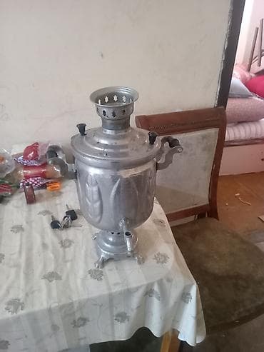 qedimi somavar: Klassik metal samovar - Material: cilalanmış metal gövdə, relyef — 3