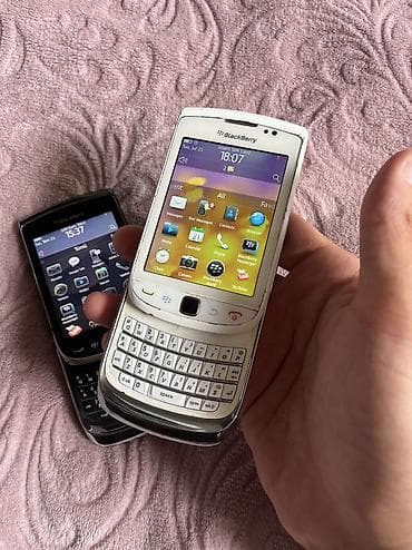 iphone telfon: Blackberry Torch 9800 — 1