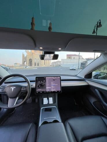 şlanqların satışı: Tesla Model 3 – tam elektrikli sedan Xüsusiyyətlər və dizayn: - Gözəl — 12