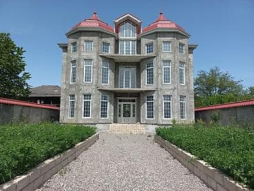 7 otaqlı, 470 kv. m, Təmirsiz