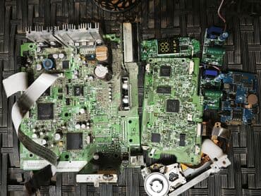 jbl qapi kalonkalari: Maqnitol, Yeni, Almaniya, Ünvandan götürmə — 8