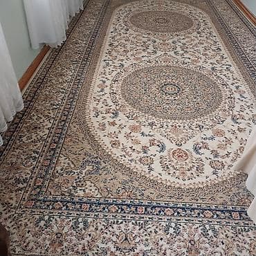 Klassik üslublu uzun dəhliz xalçası - Naxış: Şərq motivli medalyon lalafo.az -da Klassik üslublu uzun dəhliz xalçası - Naxış: Şərq motivli medalyon