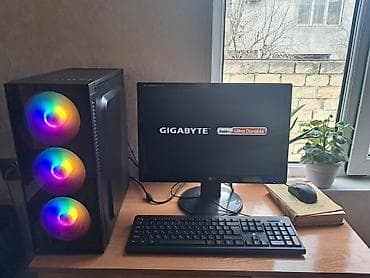 Masaüstü kompüter seti - Sistem bloku: Şüşə ön panel və 3 ədəd ARGB