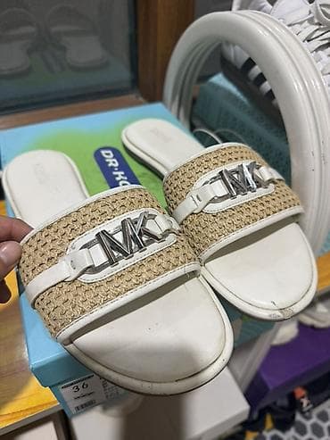 terlik: Qadın üçün MK loqolu yay şlapesi - Model: Michael Kors slip-on — 3