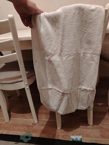 sade guzgu: Rəng - Ağ Dəsmal — 1