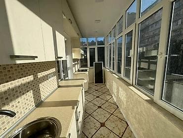 16/5 mertebe.2005-2006-ci illərin binası.çixaris var.yaxşi endirim