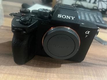 Sifirdan mendenolan fotoaparatdi. Az ve seliqeli isletmisem. Harda lalafo.az -da Sifirdan mendenolan fotoaparatdi. Az ve seliqeli isletmisem. Harda