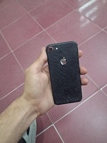 panel cit: IPhone 7, 128 GB, Qara — 2