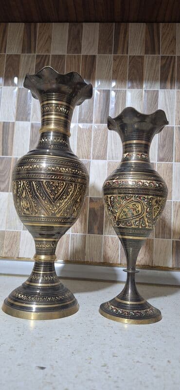 material: Fiqur — 9