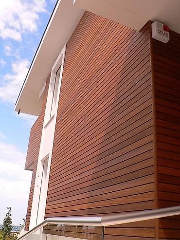 Açıq hava şəraitinə, suya və bütün iqlimlərə dayanıqlı 100% təbii