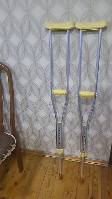plov arabası: Qoşa qoltuqağacı (tibbi) Salam iki ədədi yəni cütü 20 azn az işlənib — 2
