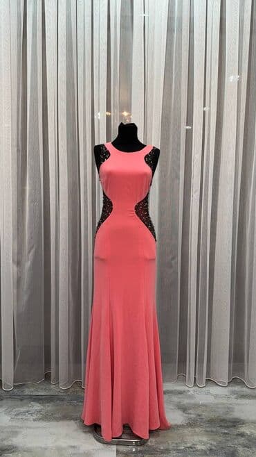 Ziyafət donu, Maksi, S