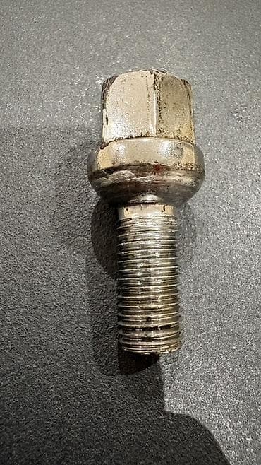 mercedes c63: 20 eded mercedes qisa ölculu disk teker boltu — 2