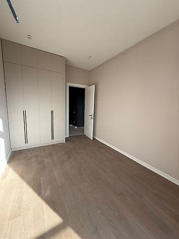 Квартиры: 3 комнаты, 72 м² — 7